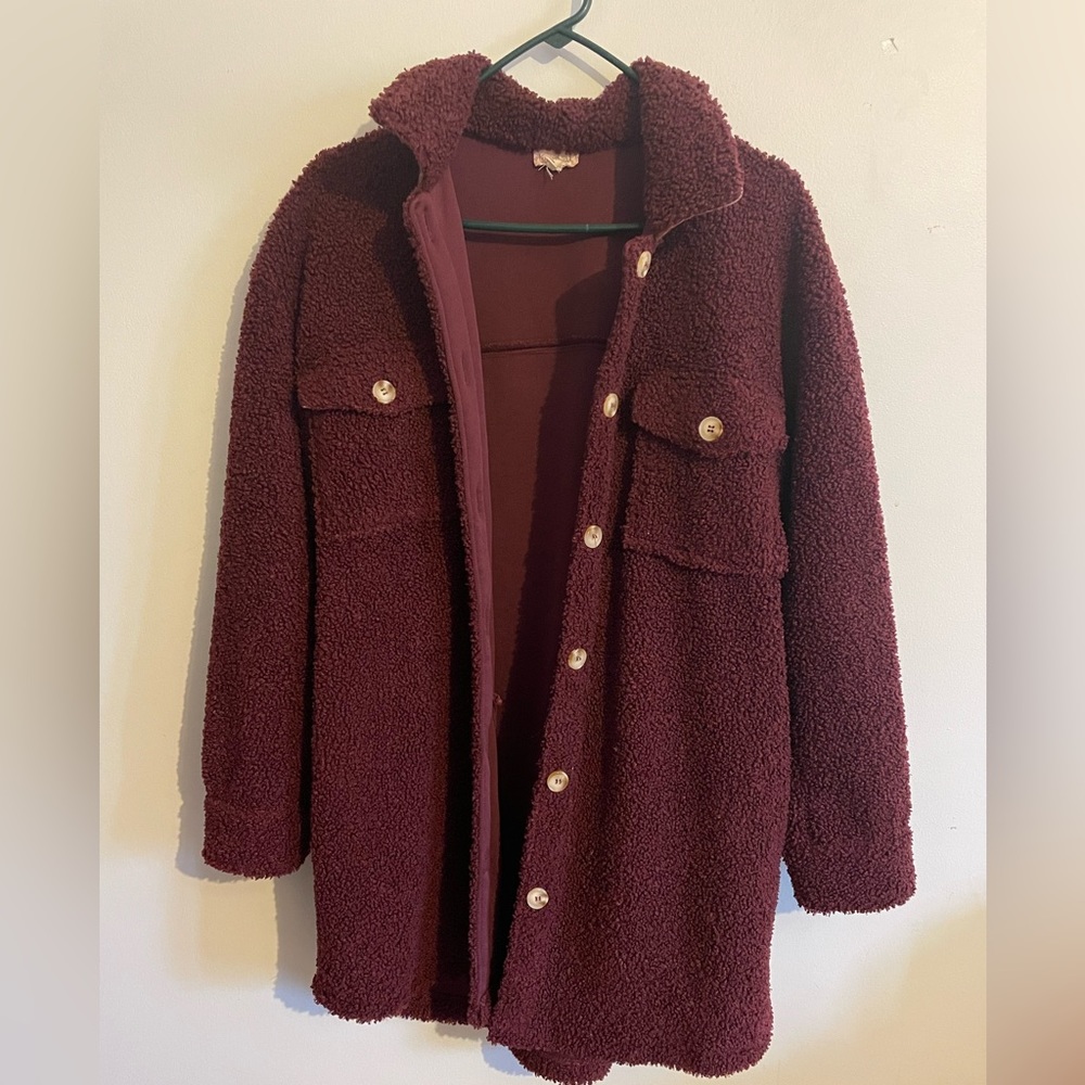 Hem and thread jacket. Size L.